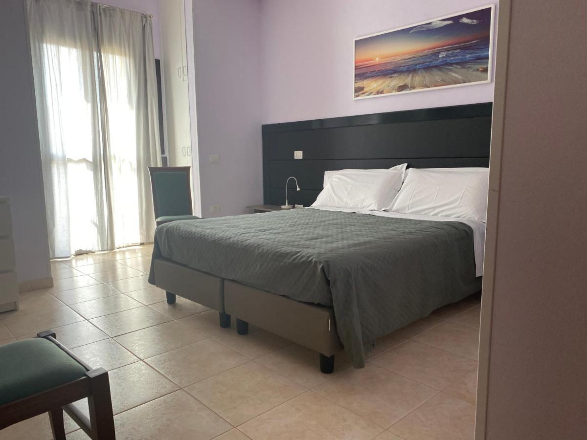 Amici Villa Càbras Buitenkant foto