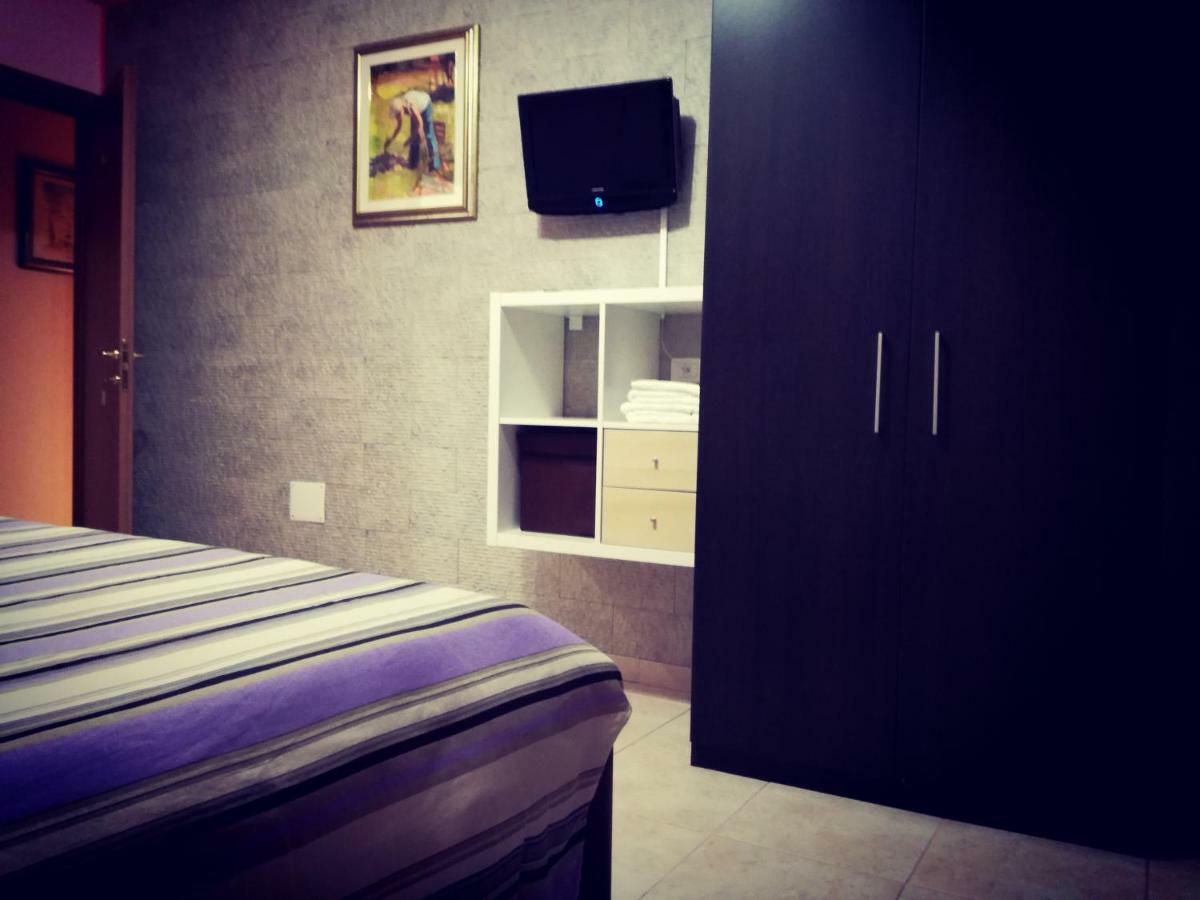 Amici Villa Càbras Buitenkant foto
